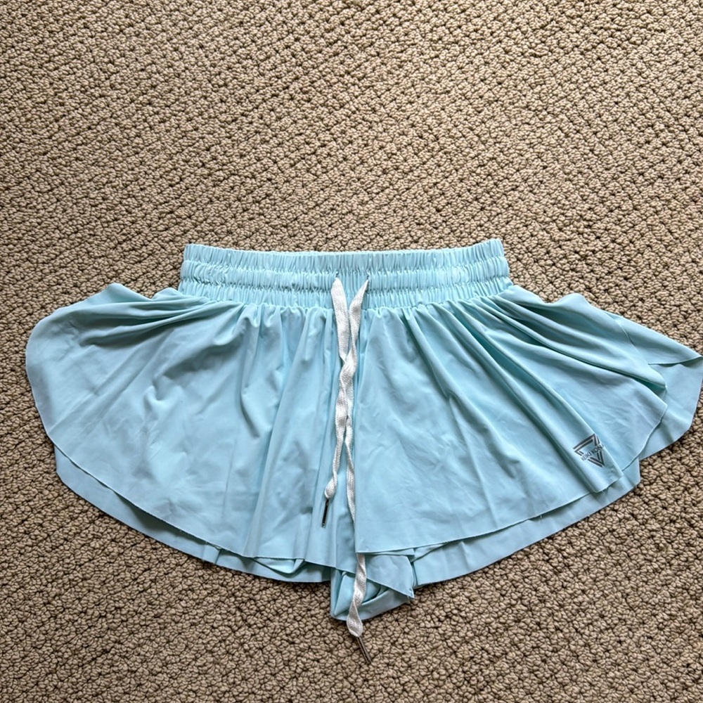 Light blue Keiki Kona flowy shorts - built in shorts